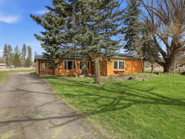 2239 Spence Rd, Chewelah, WA 99109