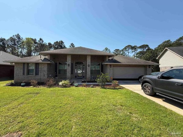 243 Tree Swallow Dr, Pensacola, FL 32503