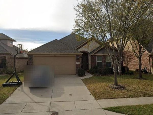 4524 Lakeside Hollow Street, Fort Worth, TX 76262