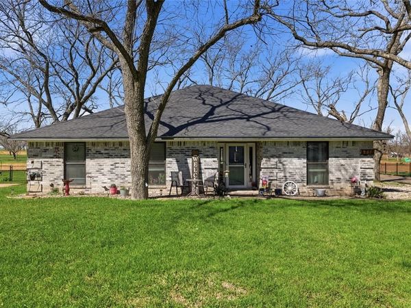 8715 S Monticello Circle, Granbury, TX 76049