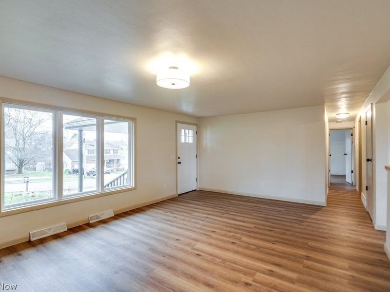 1010 Miles Avenue NW, Canton, OH 44708 Photo 10