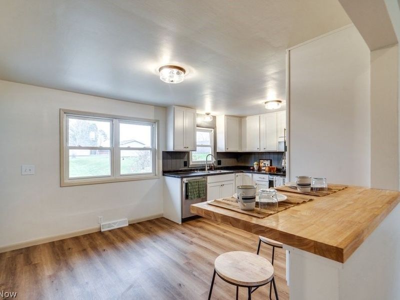 1010 Miles Avenue NW, Canton, OH 44708 Photo 11