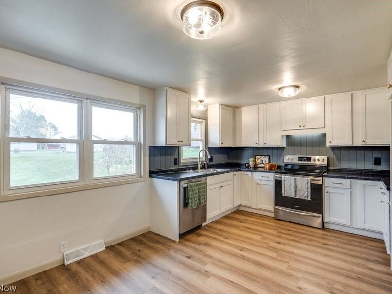 1010 Miles Avenue NW, Canton, OH 44708 Photo 13