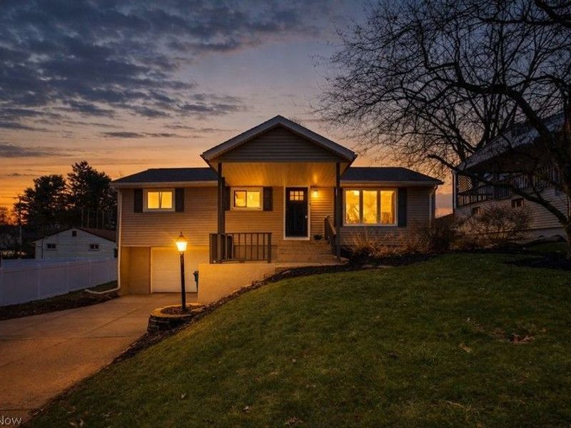 1010 Miles Avenue NW, Canton, OH 44708 Photo 2