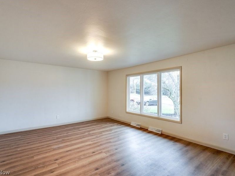 1010 Miles Avenue NW, Canton, OH 44708 Photo 7