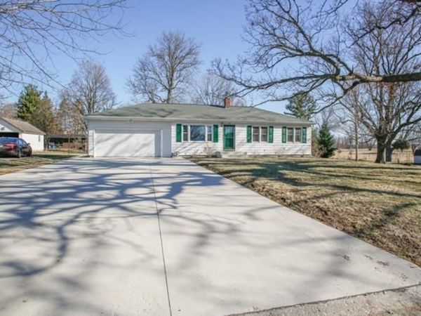 120 E Washington St., Cedarville, IL 61013