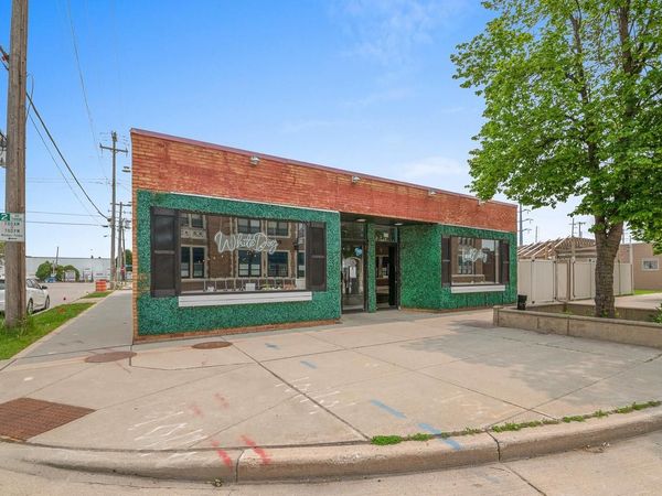 201 S BROADWAY STREET, Green Bay, WI 54303