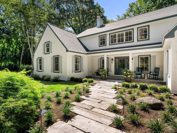 14 Chapel Road, North Hampton, NH 03862