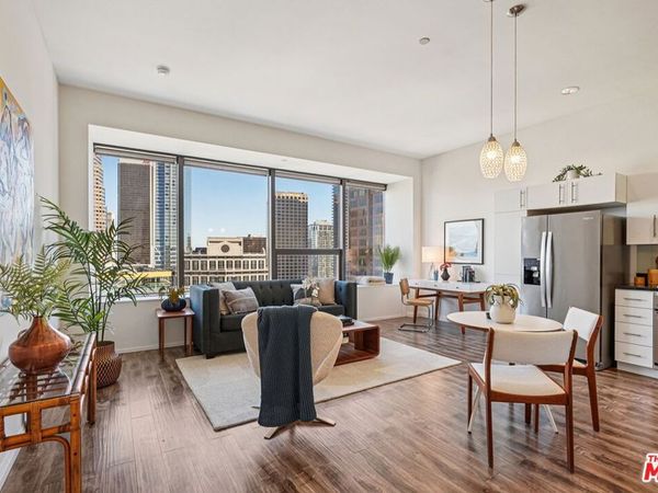 1100 Wilshire Boulevard, Unit 2209, Los Angeles, CA 90017