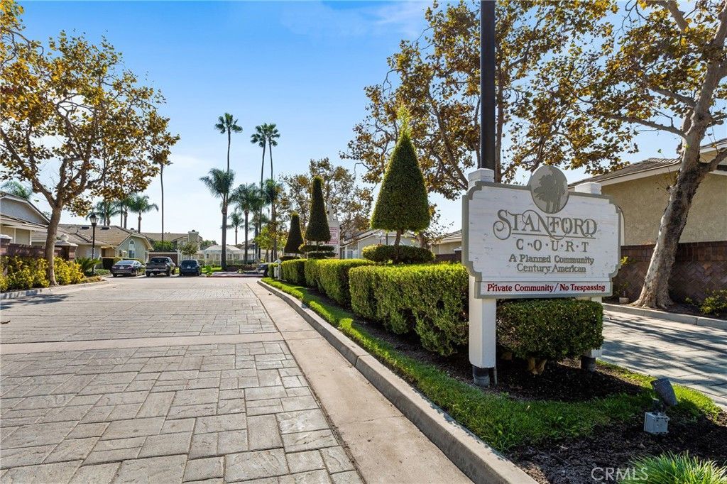 575 N Clemson Drive, Anaheim, CA 92801 Main Photo