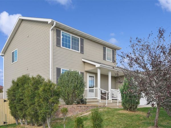 1215 S 4th Street, Indianola, IA 50125