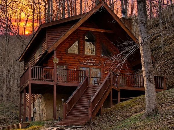 2244 Valley Mountain Way, Sevierville, TN 37862