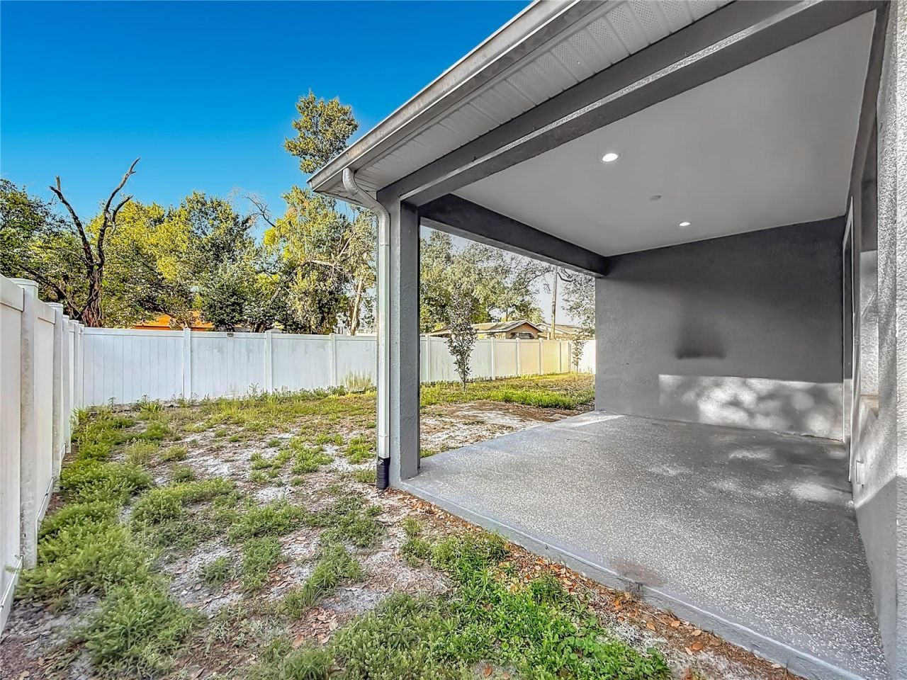 105 E Broad Street, Tampa, FL 33604 Photo