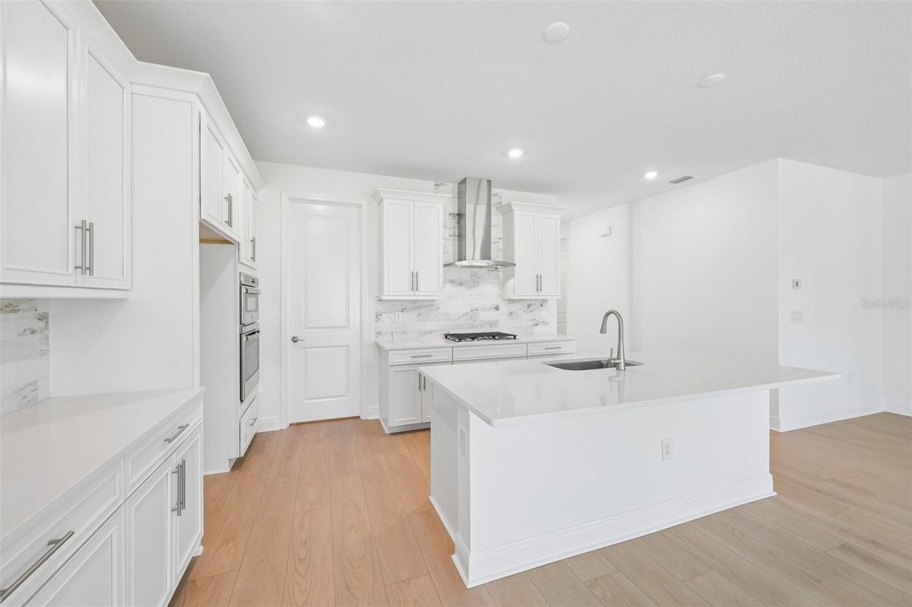 7551 Hawkstone Drive, Sarasota, FL 34241 Photo