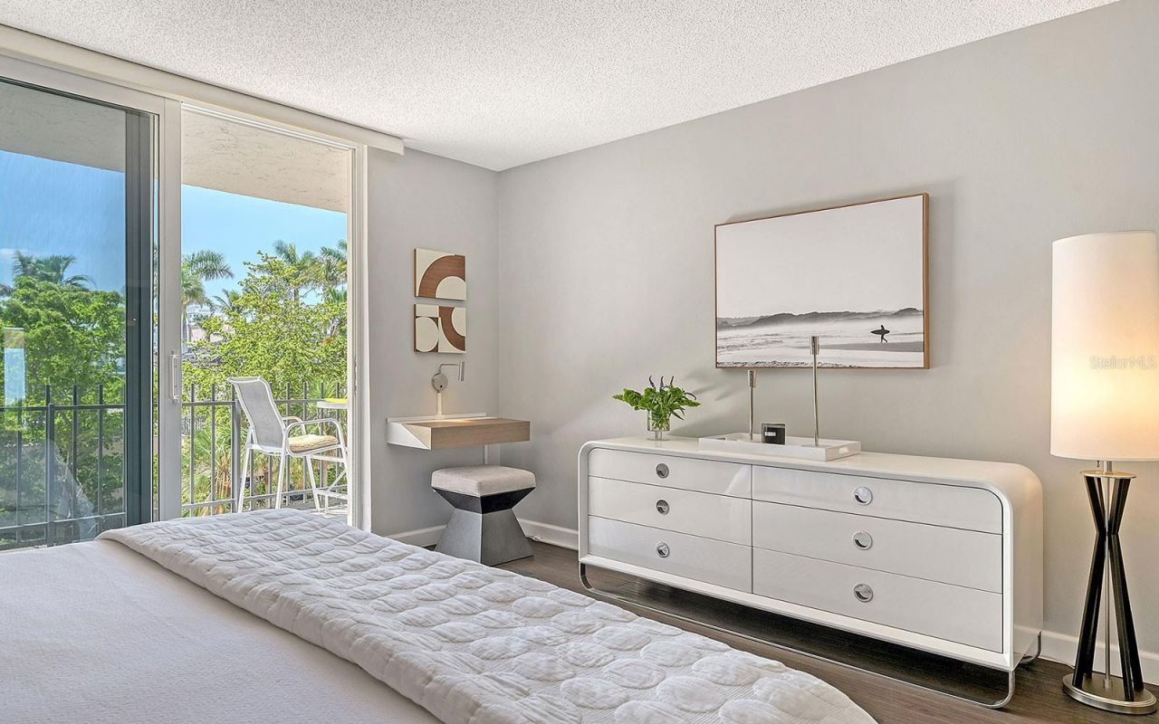 1212 Benjamin Franklin Drive, Unit 305, Sarasota, FL 34236 Photo