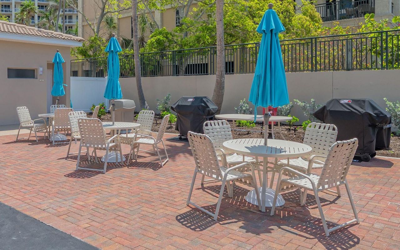 1212 Benjamin Franklin Drive, Unit 305, Sarasota, FL 34236 Photo