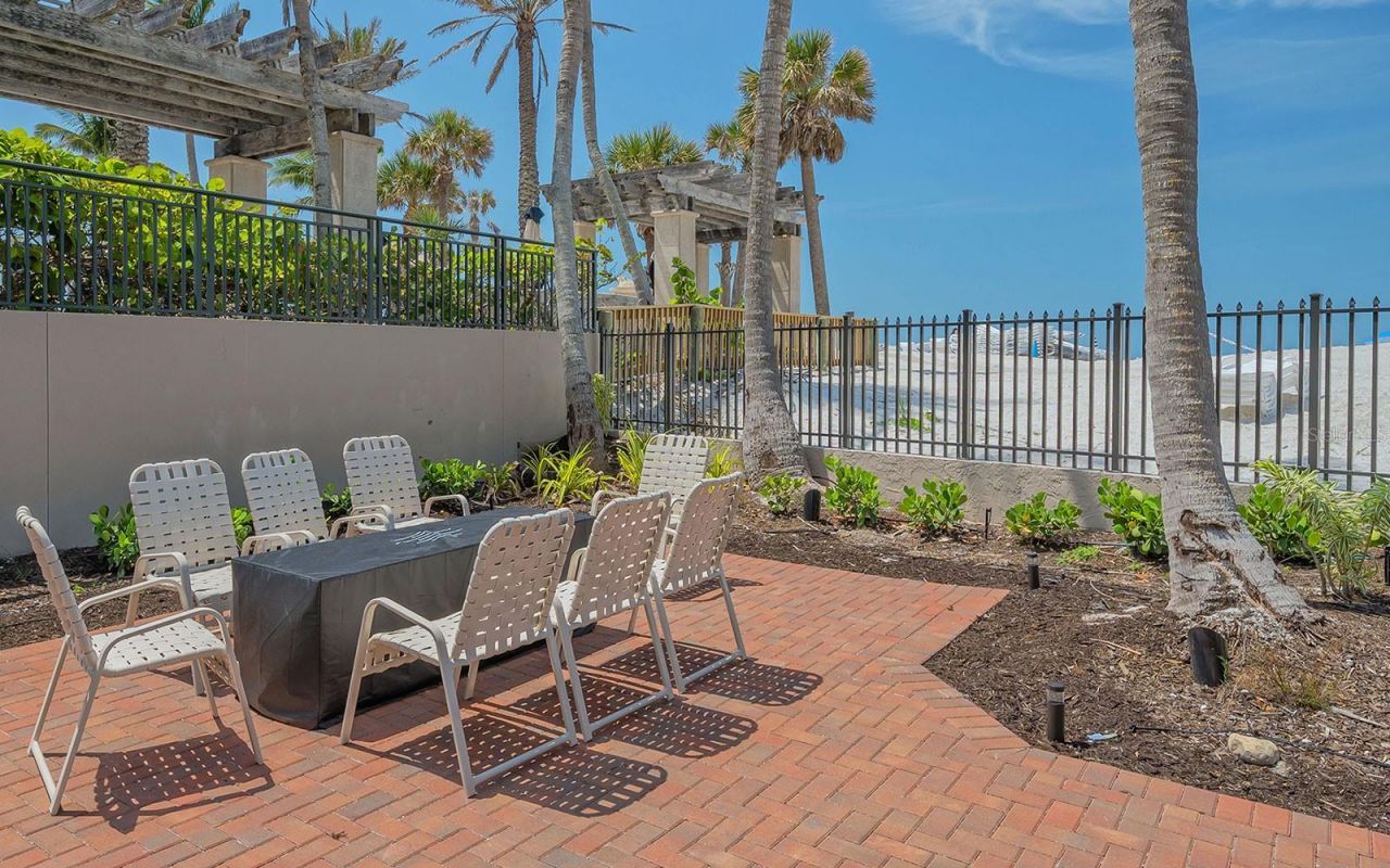 1212 Benjamin Franklin Drive, Unit 305, Sarasota, FL 34236 Photo