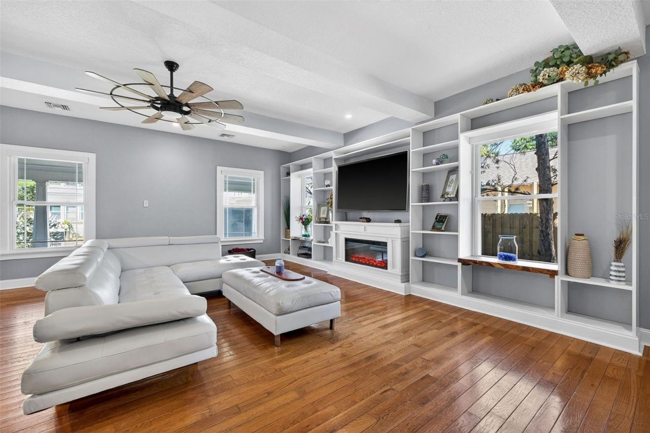 2005 Jackson Street N, Saint Petersburg, FL 33704 Photo