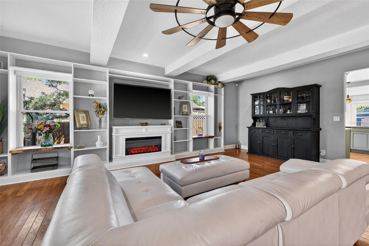 2005 Jackson Street N, Saint Petersburg, FL 33704 Photo