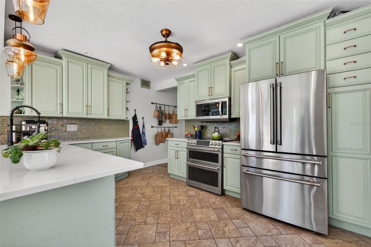 2005 Jackson Street N, Saint Petersburg, FL 33704 Photo