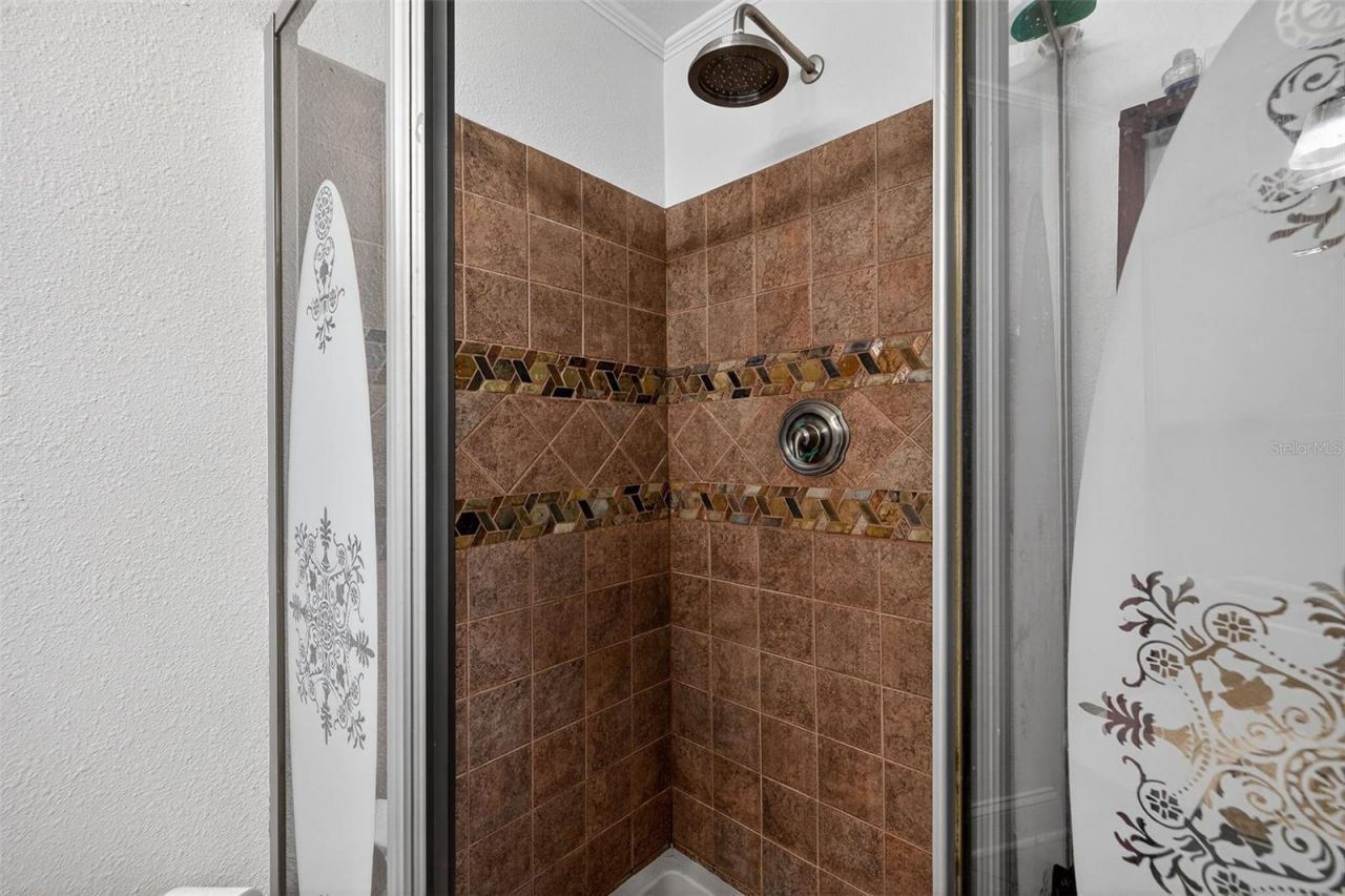 2005 Jackson Street N, Saint Petersburg, FL 33704 Photo