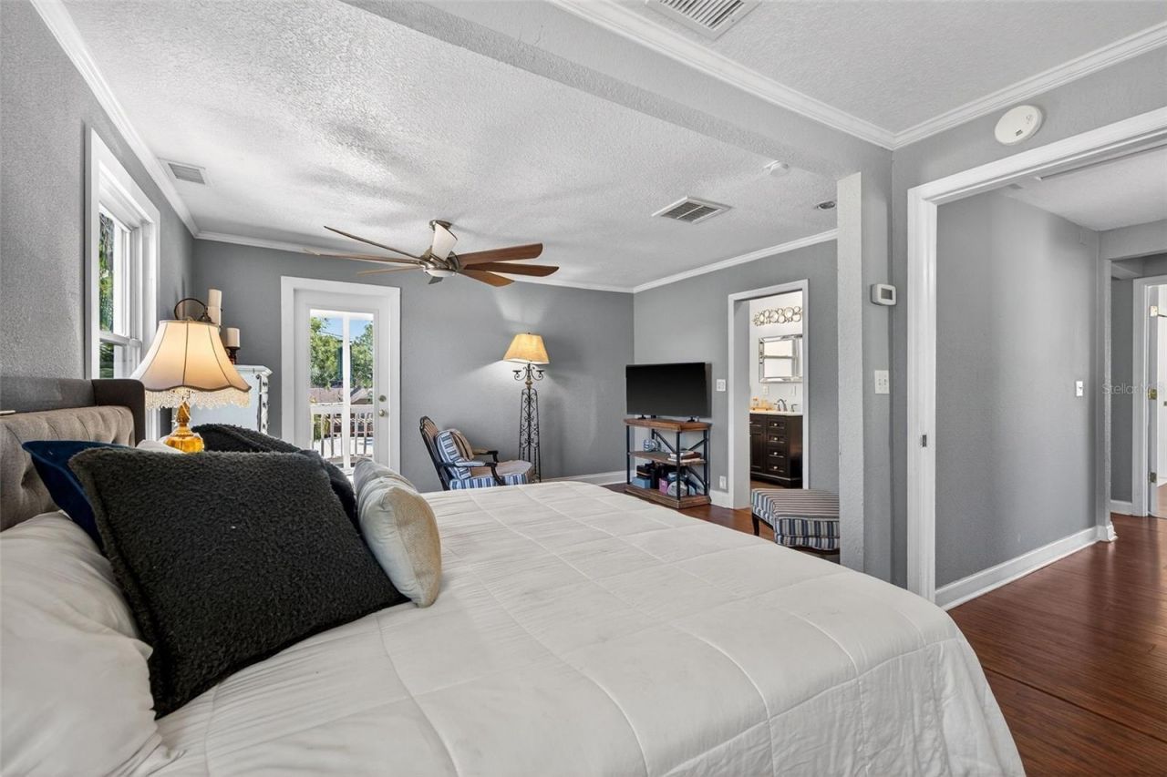 2005 Jackson Street N, Saint Petersburg, FL 33704 Photo