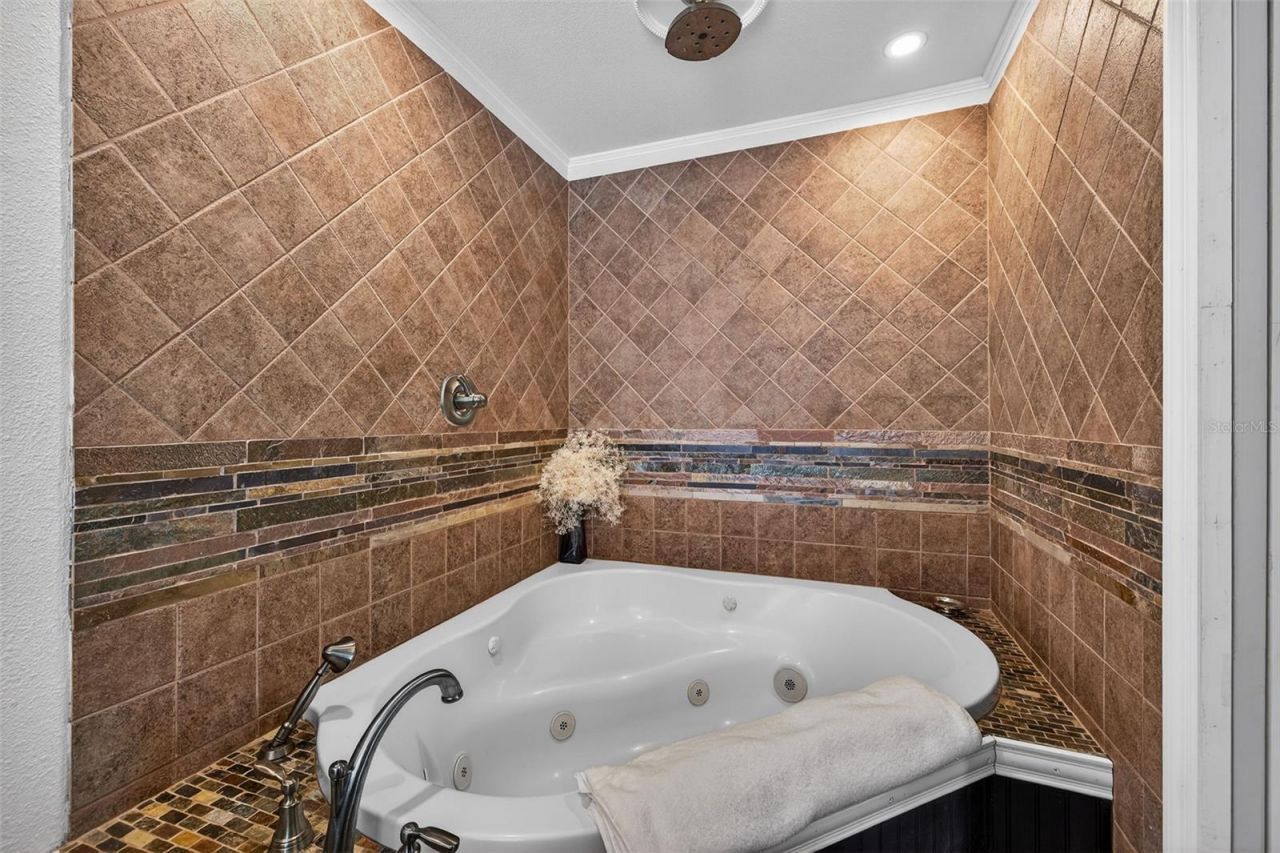 2005 Jackson Street N, Saint Petersburg, FL 33704 Photo