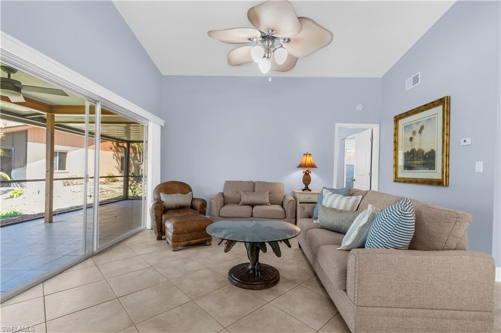 6487 Royal Woods Dr, Fort Myers, FL 33908 Photo