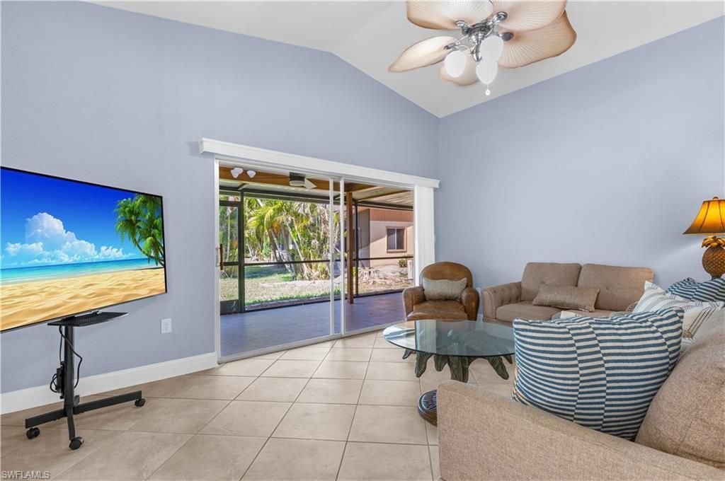 6487 Royal Woods Dr, Fort Myers, FL 33908 Photo