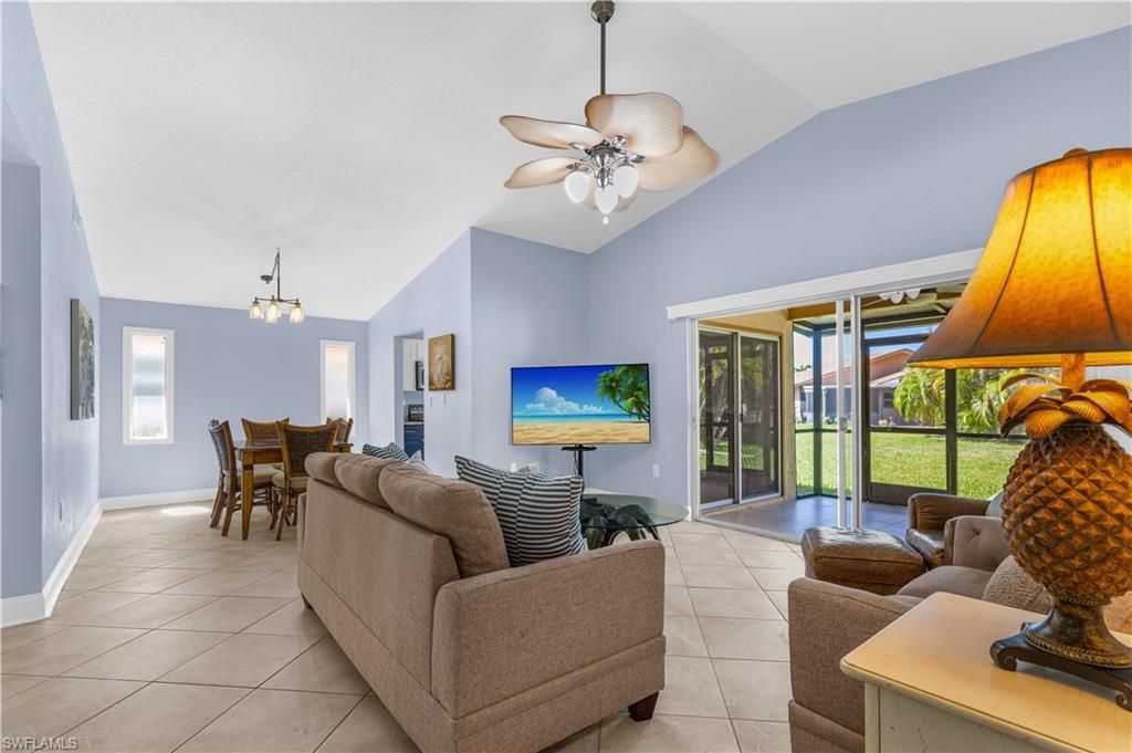 6487 Royal Woods Dr, Fort Myers, FL 33908 Photo