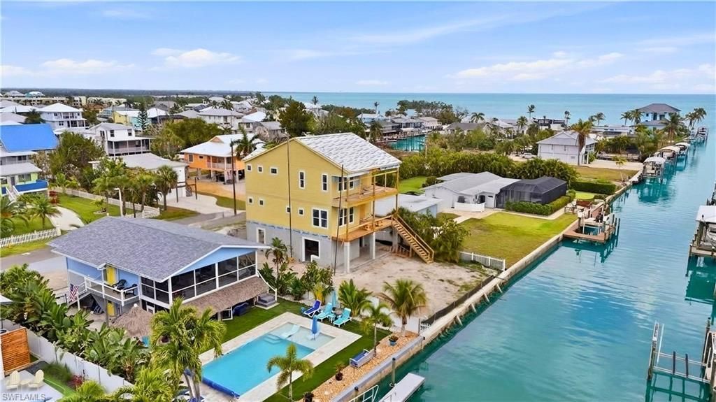 140 Bahia Via, Fort Myers Beach, FL 33931 Photo