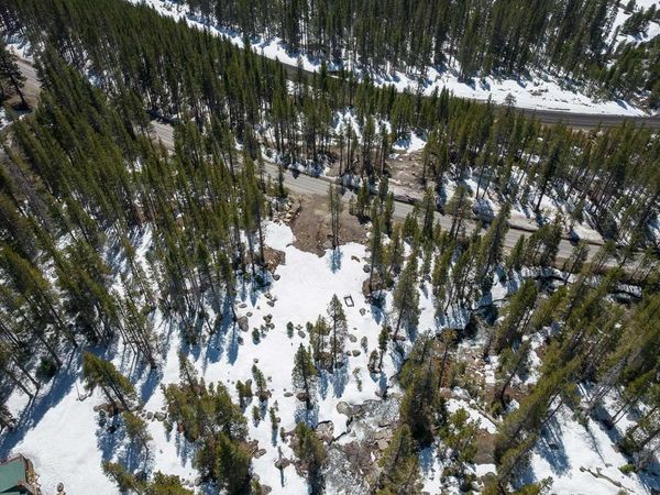 20954 Donner Pass Road, Soda Springs, CA 95728