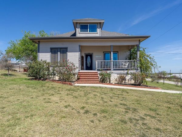 300 Herrin ST, Coupland, TX 78615