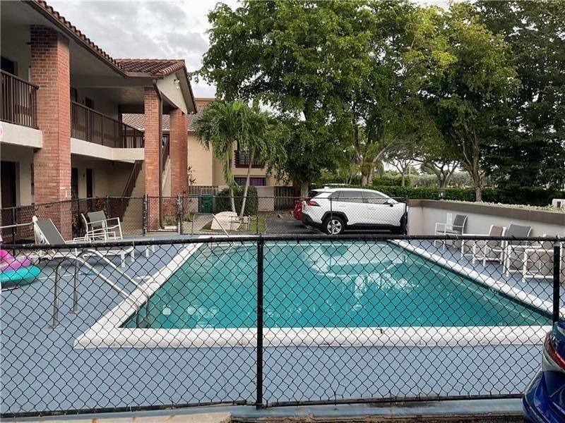 10825 Royal Palm Boulevard, Unit 1-8, Coral Springs, FL 33065 Photo