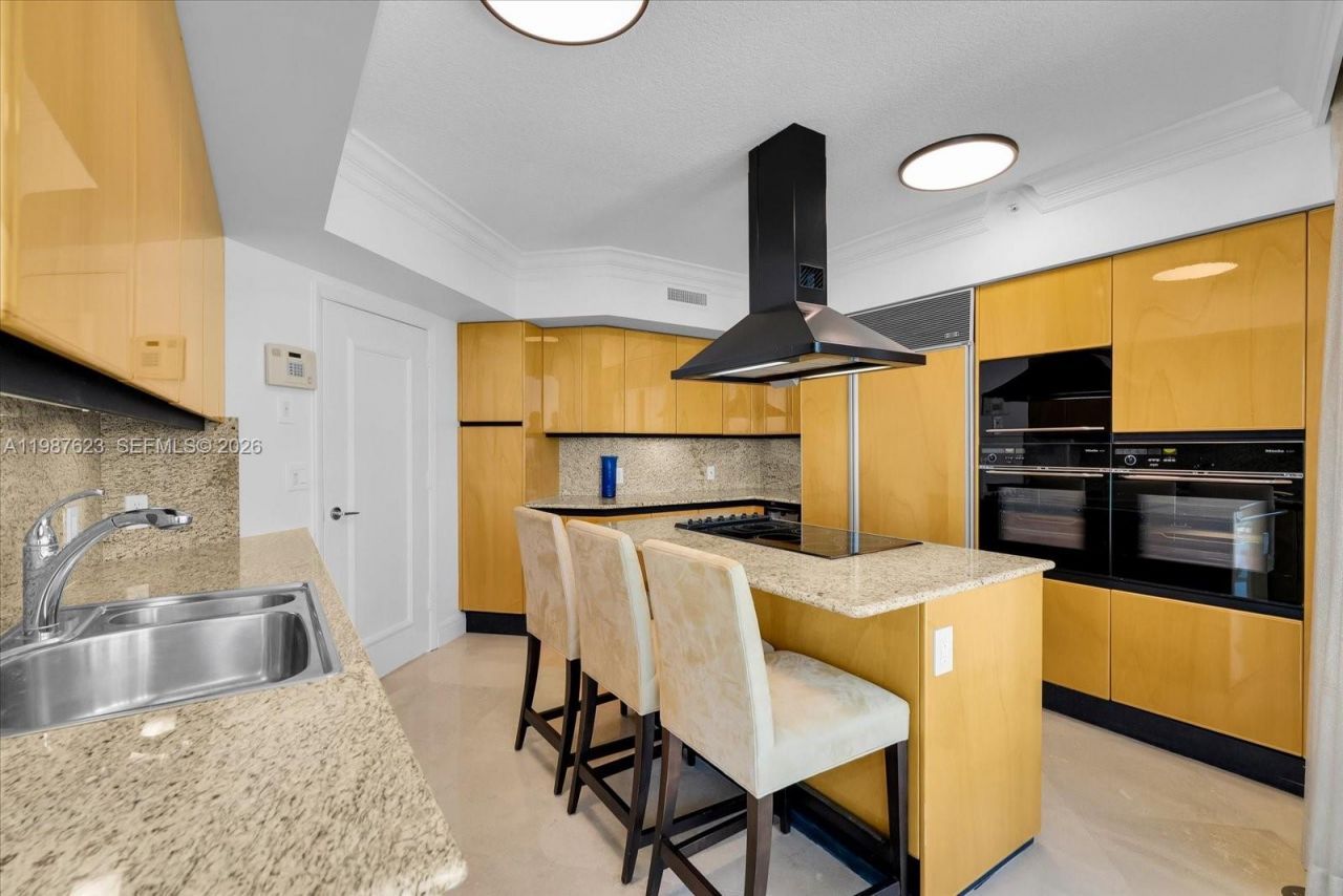 1455 Ocean Dr, Unit 909, Miami Beach, FL 33139 Photo