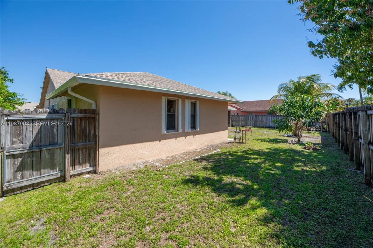 7328 NW 21st St , Margate, FL 33063 Photo