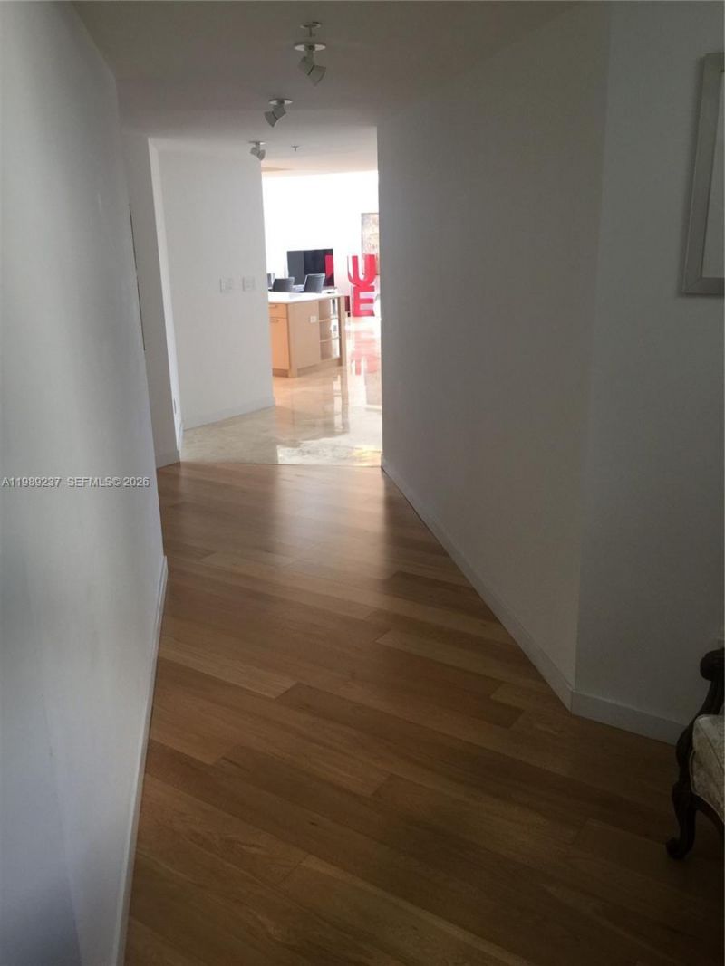 1 Century Ln , Unit 301, Miami Beach, FL 33139 Photo