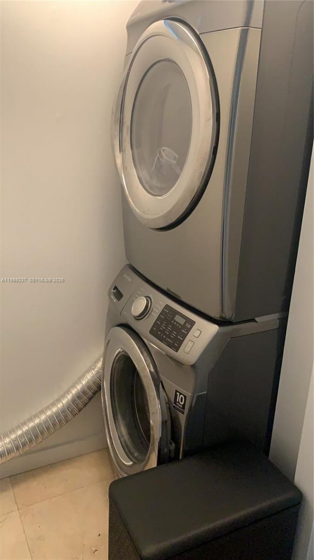 1 Century Ln , Unit 301, Miami Beach, FL 33139 Photo