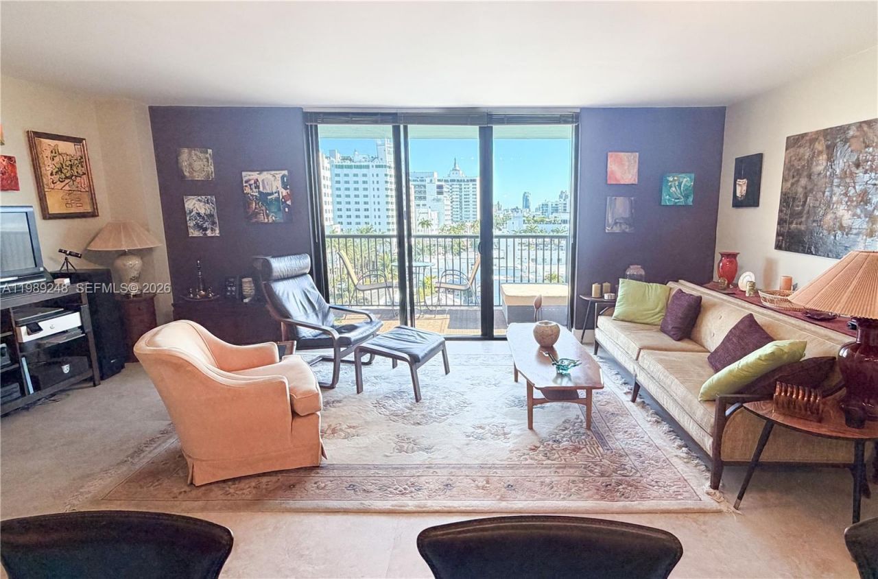 1800 Collins Ave , Unit 9E, Miami Beach, FL 33139 Photo