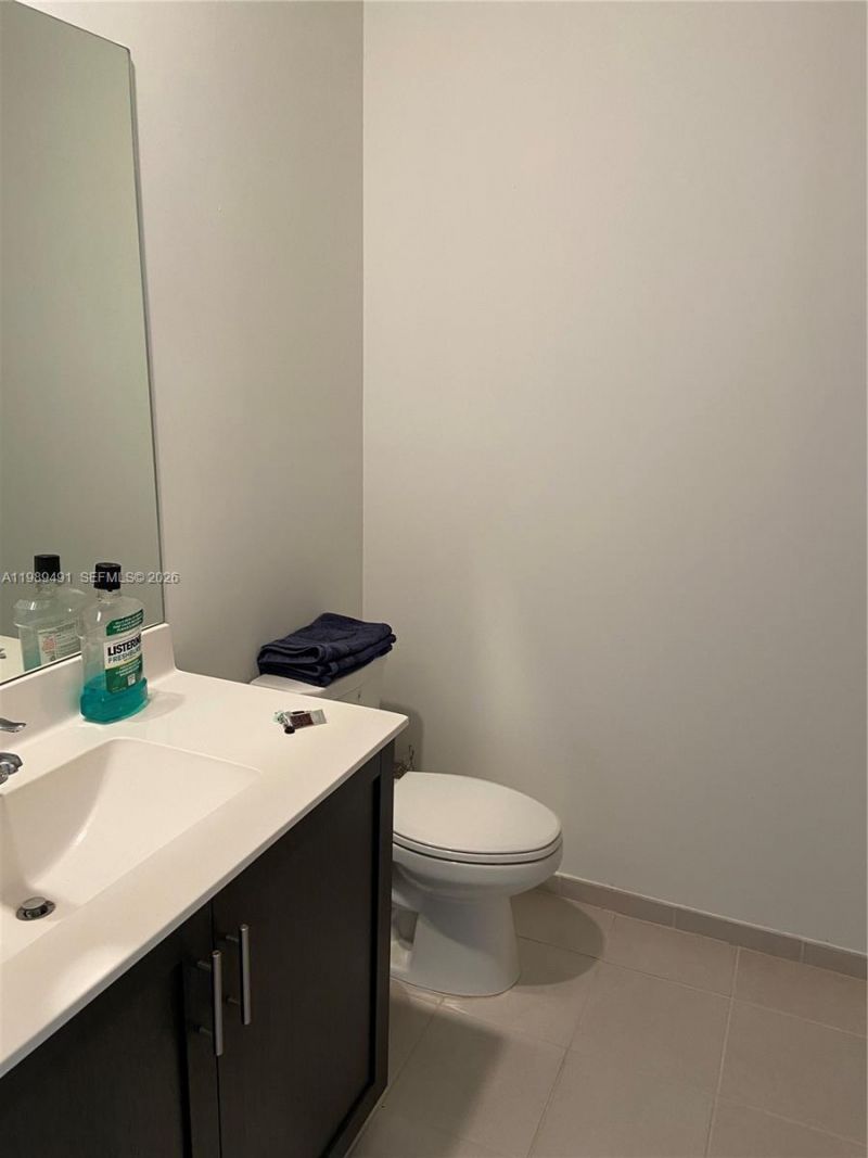 20548 NE 5th Pl, Miami, FL 33179 Photo