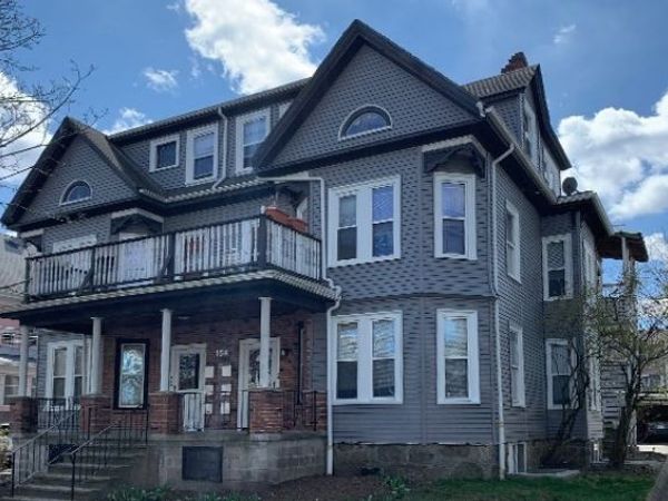 159 Brown St, Unit 6, Waltham, MA 02453