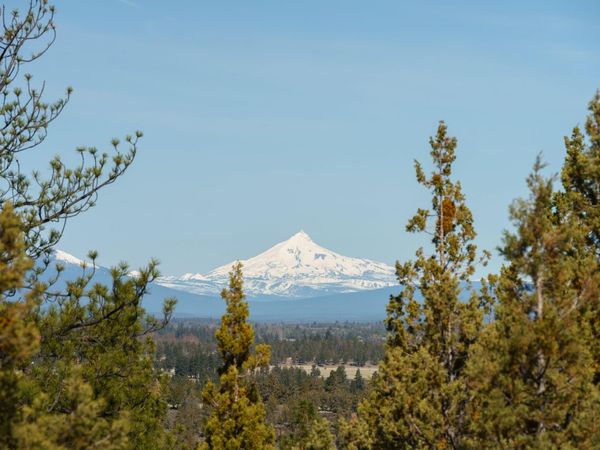 1784 NW Wild Rye Circle, Bend, OR 97703