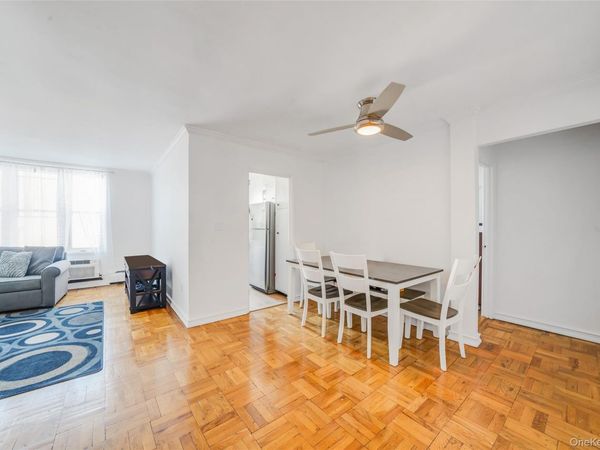 60 Hempstead Avenue , Unit 1O, Lynbrook, NY 11563