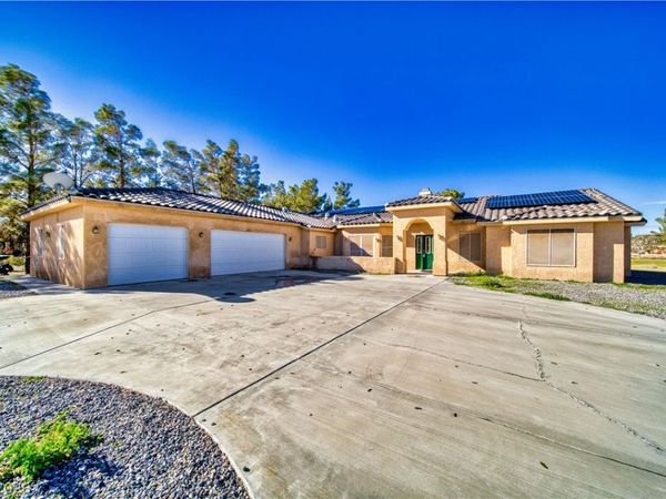 3000 Pebble Beach Avenue , Pahrump, NV 89048