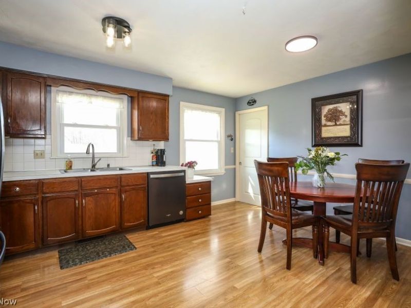 17997 Hillcrest Drive, Lake Milton, OH 44429 Photo 17