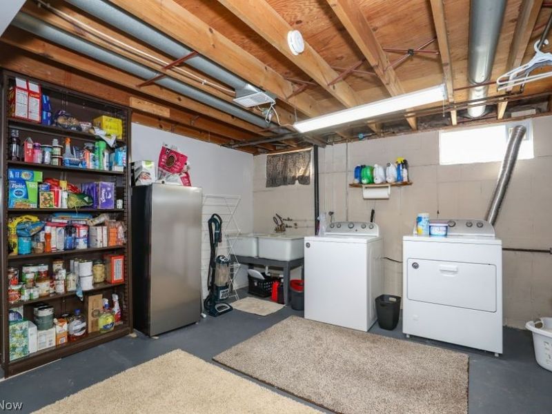 17997 Hillcrest Drive, Lake Milton, OH 44429 Photo 38