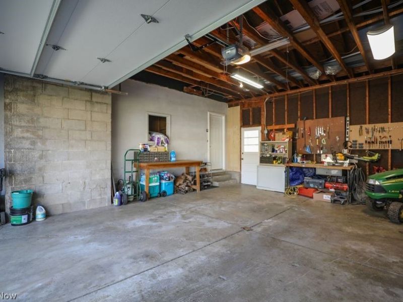 17997 Hillcrest Drive, Lake Milton, OH 44429 Photo 39