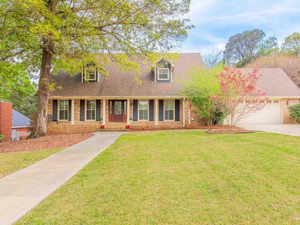 3777 Scenic Ridge Dr, Pensacola, FL 32514