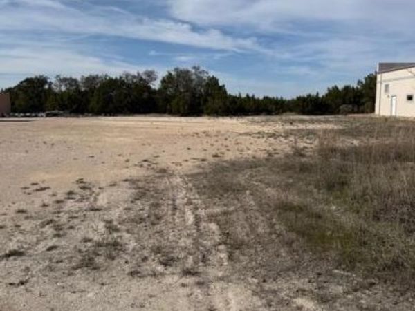 6200 Civic DR, Lago Vista, TX 78645