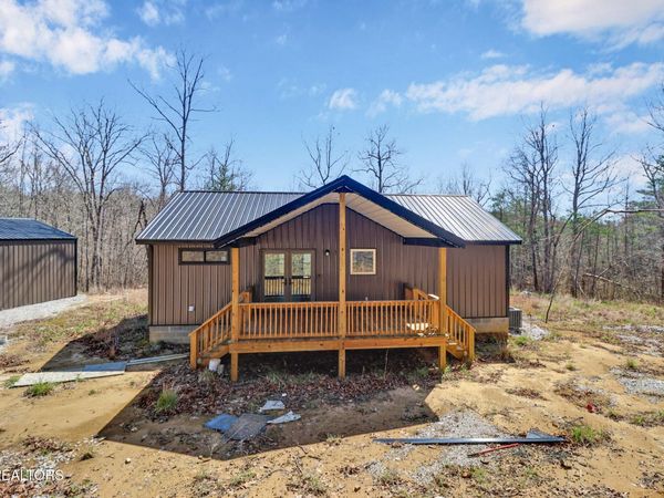 813 Bluebird Ridge Rd, Jamestown, TN 38556